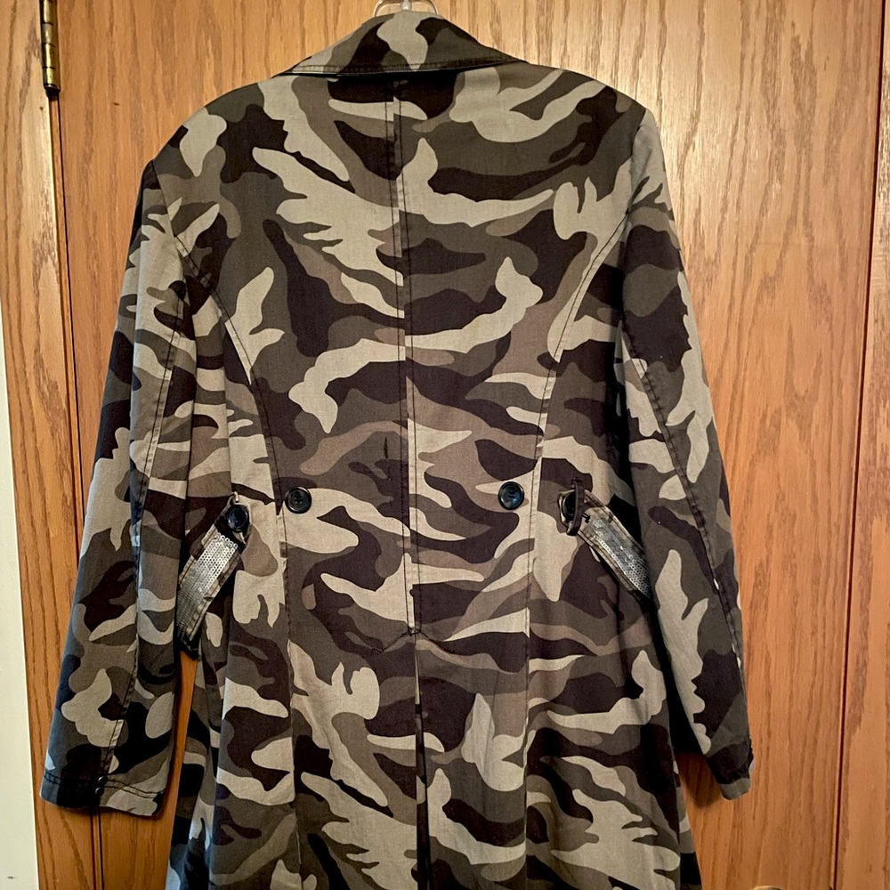 INC brand camouflage print 100% cotton trench coat. Size 1X. Very cute! - Picture 2 of 9
